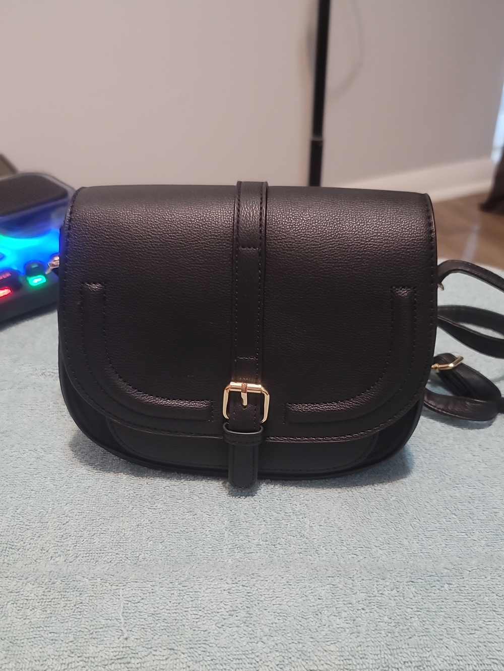 Classic Black Women's Crossbody Saddle Bag - Unbranded